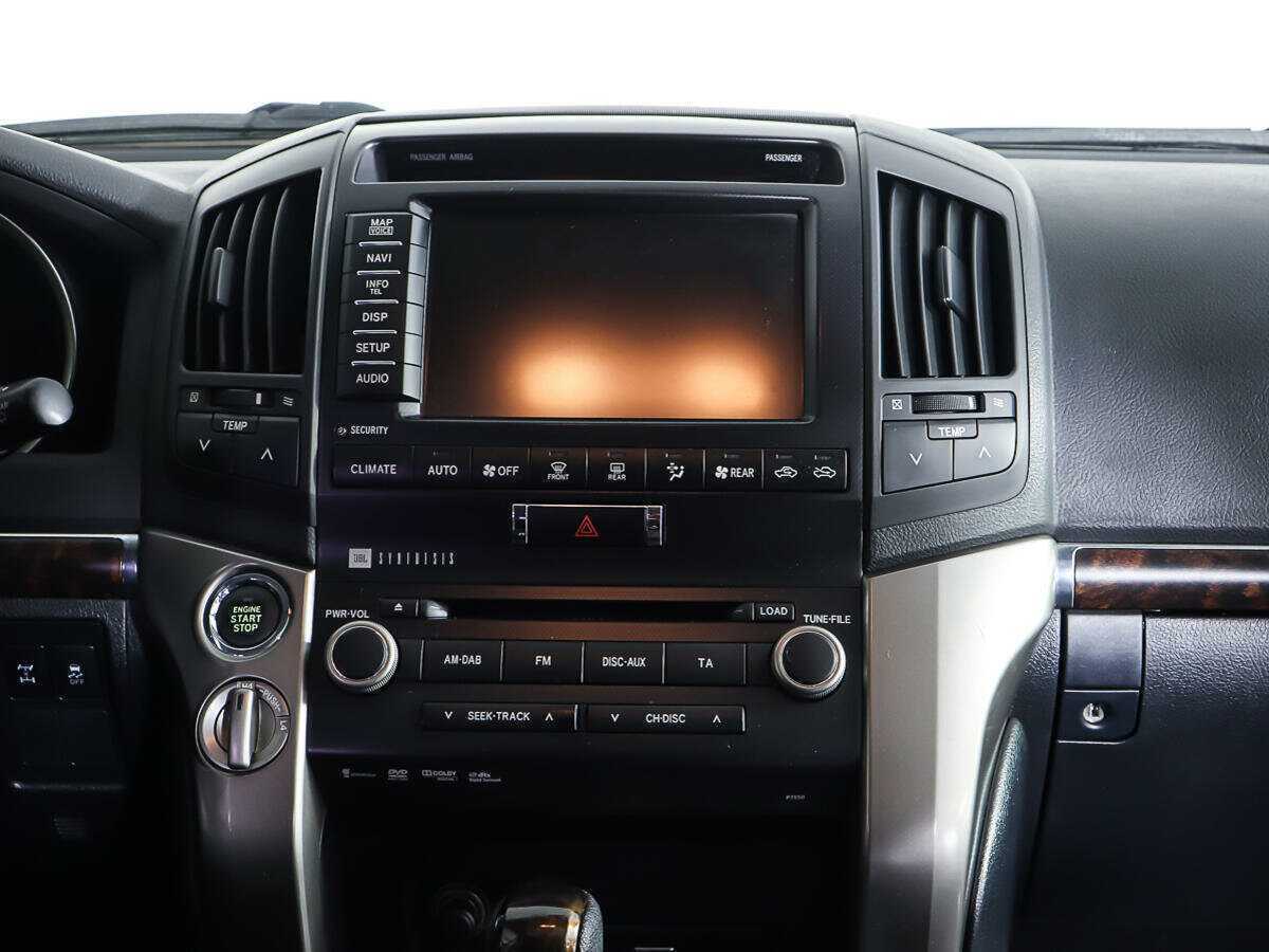 Toyota Land Cruiser с пробегом — 2011 год. Фото: #11