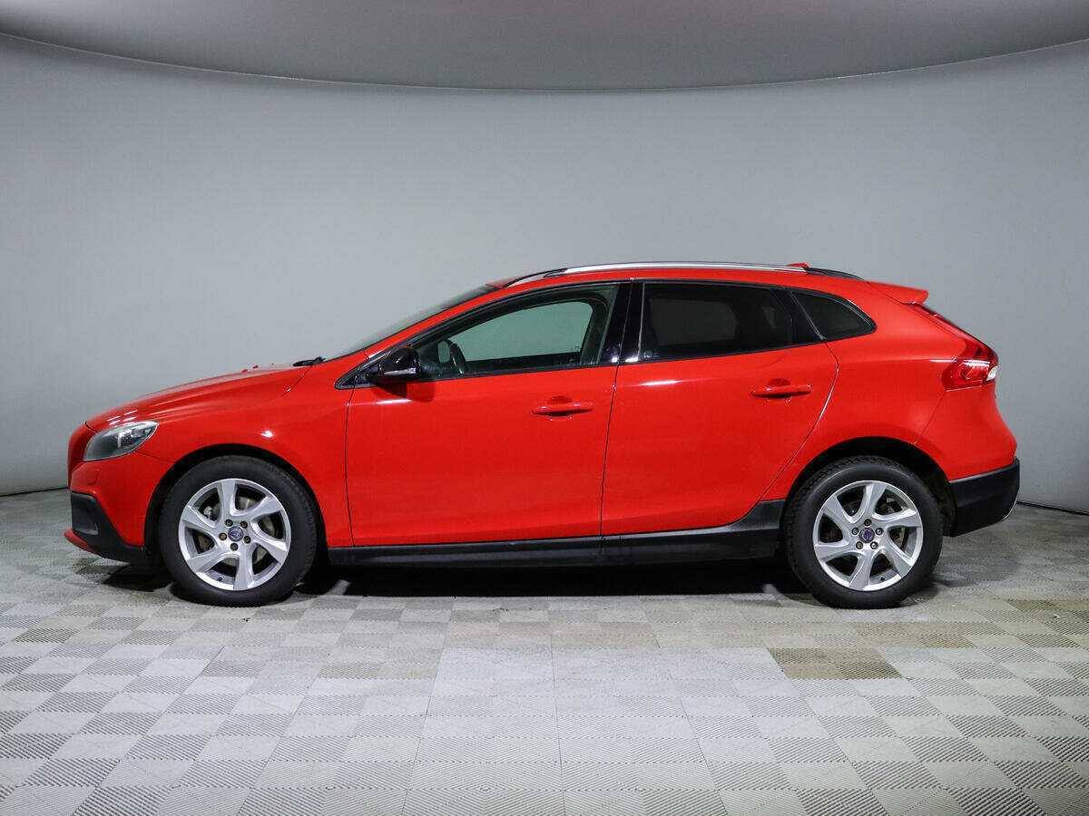 Volvo V40 Cross Country с пробегом — 2014 год. Фото: #5