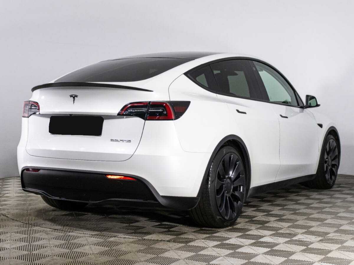 Tesla Model Y с пробегом — 2022 год. Фото: #4