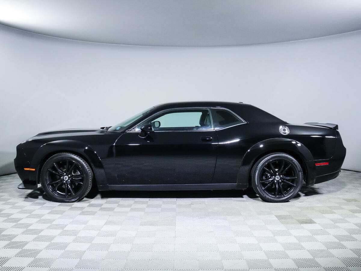 Dodge Challenger с пробегом — 2019 год. Фото: #7