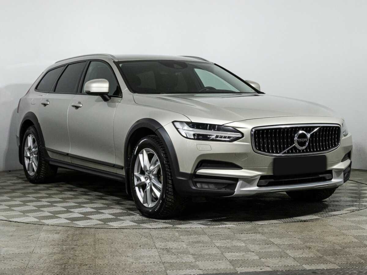 Volvo V90 Cross Country с пробегом — 2017 год. Фото: #2