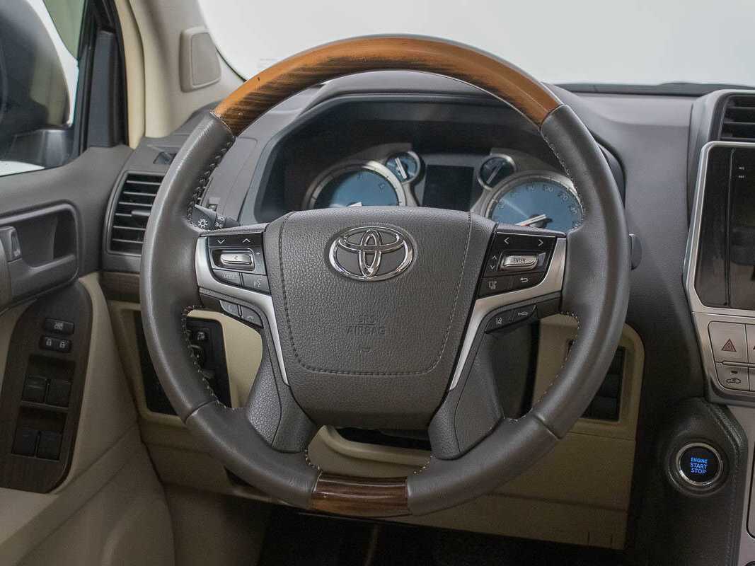 Toyota Land Cruiser Prado с пробегом — 2022 год. Фото: #17