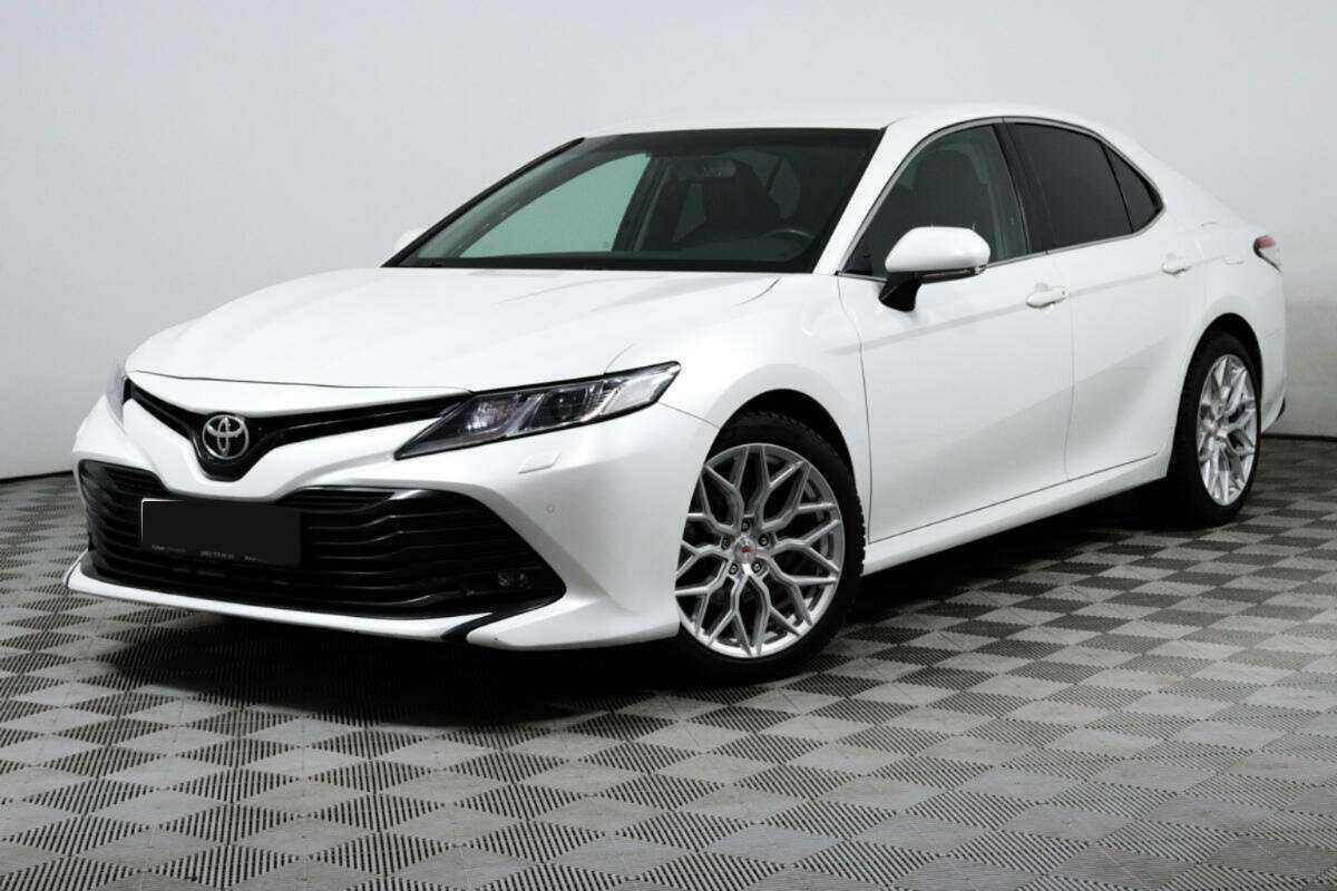 Toyota Camry с пробегом — 2019 год. Фото: #0