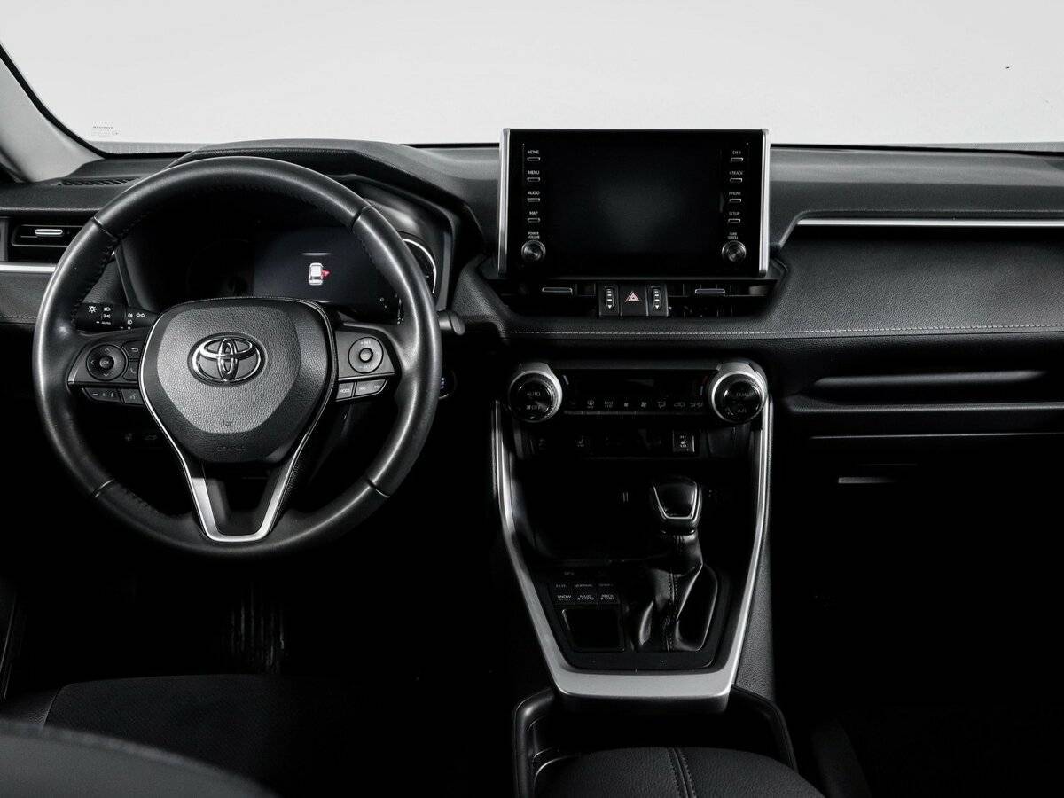 Toyota RAV4 с пробегом — 2021 год. Фото: #11