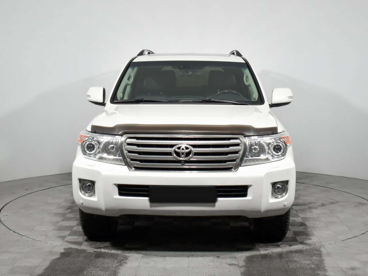 Toyota Land Cruiser с пробегом — 2013 год. Фото: #1