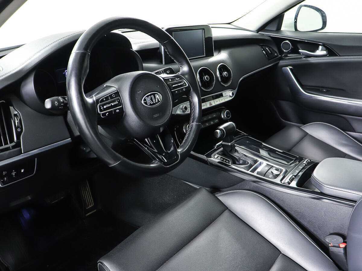 Kia Stinger с пробегом — 2018 год. Фото: #12