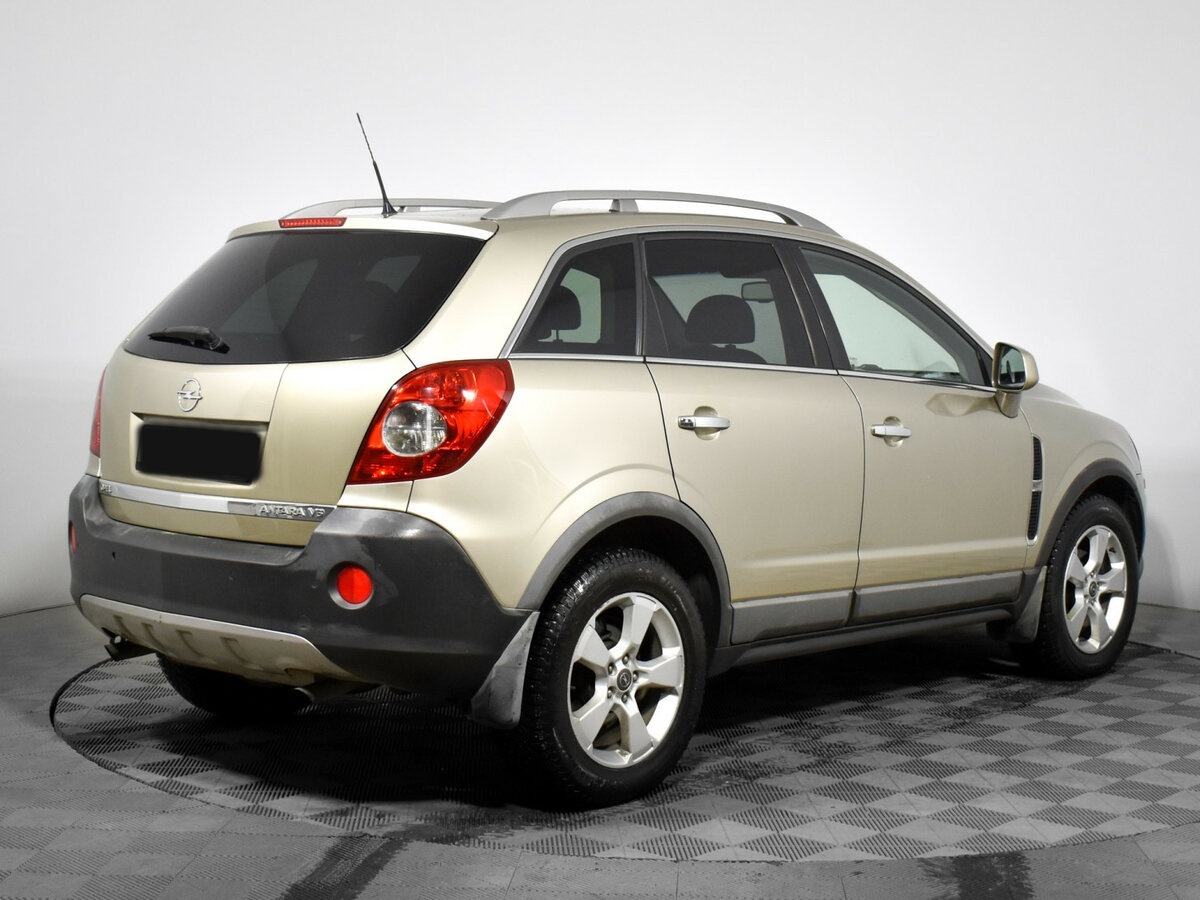 Opel Antara с пробегом — 2010 год. Фото: #3