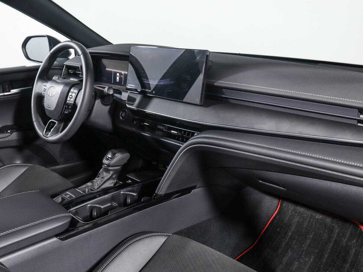 Toyota Camry с пробегом — 2024 год. Фото: #12
