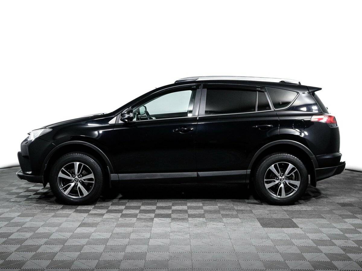 Toyota RAV4 с пробегом — 2017 год. Фото: #7