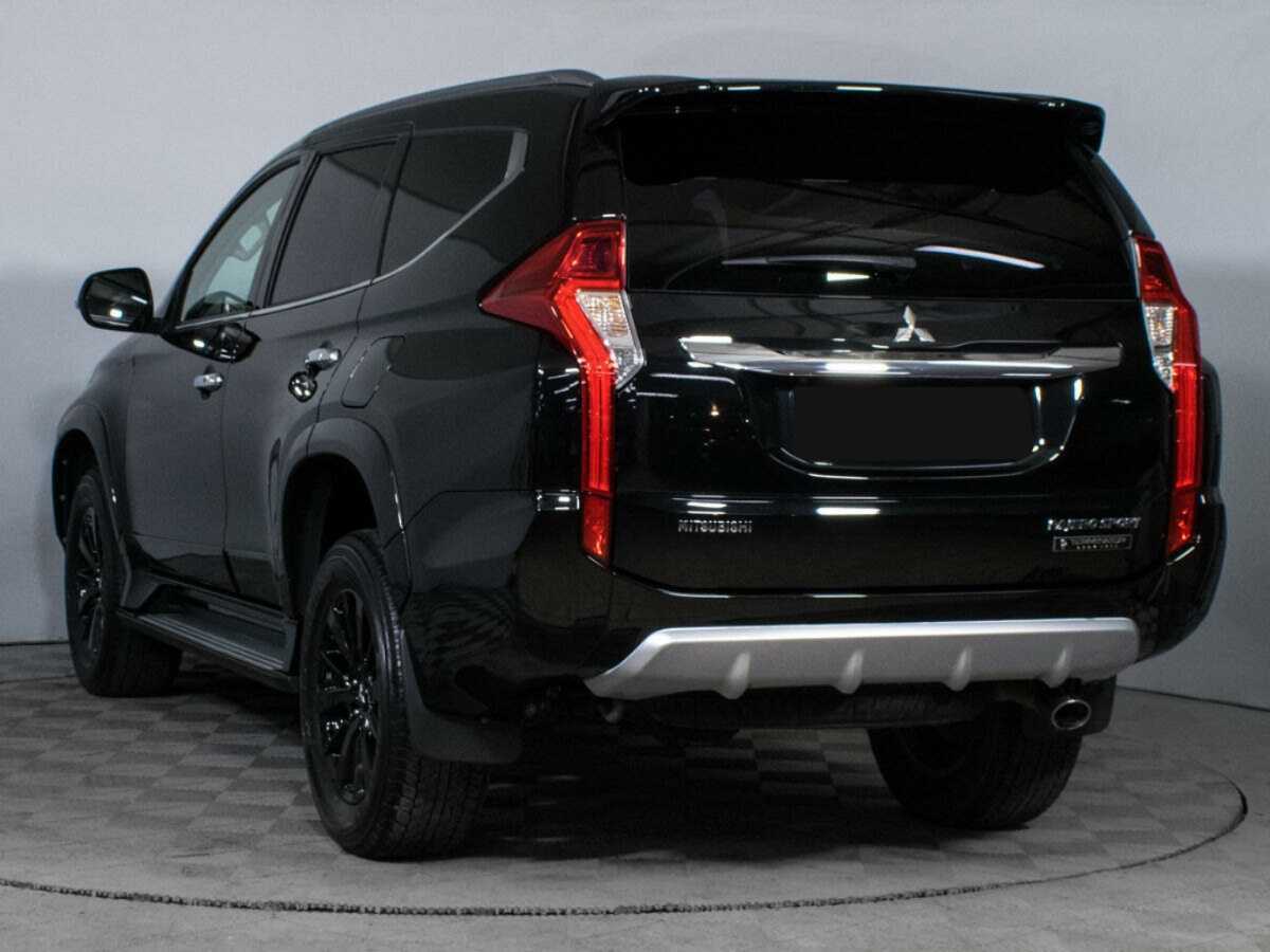 Mitsubishi Pajero Sport с пробегом — 2019 год. Фото: #6