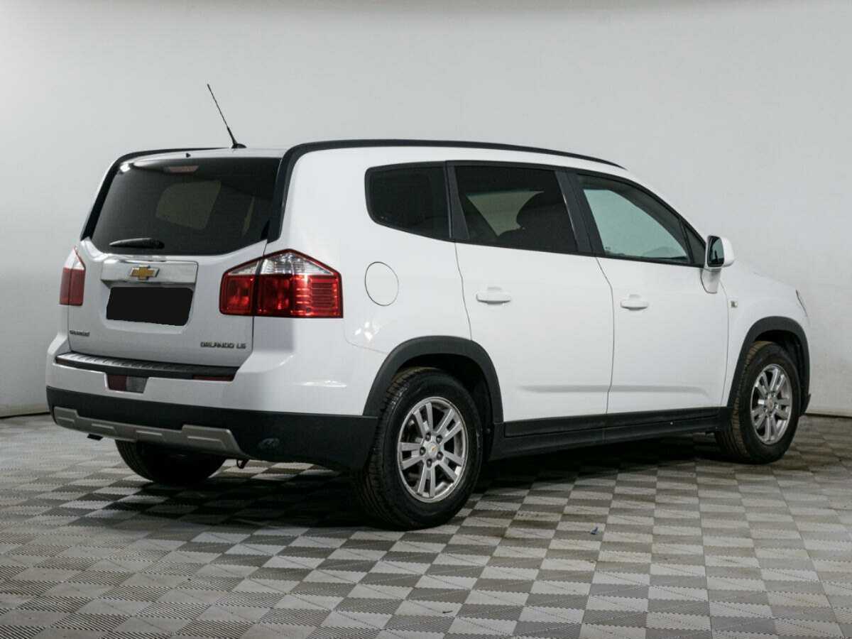 Chevrolet Orlando с пробегом — 2012 год. Фото: #4