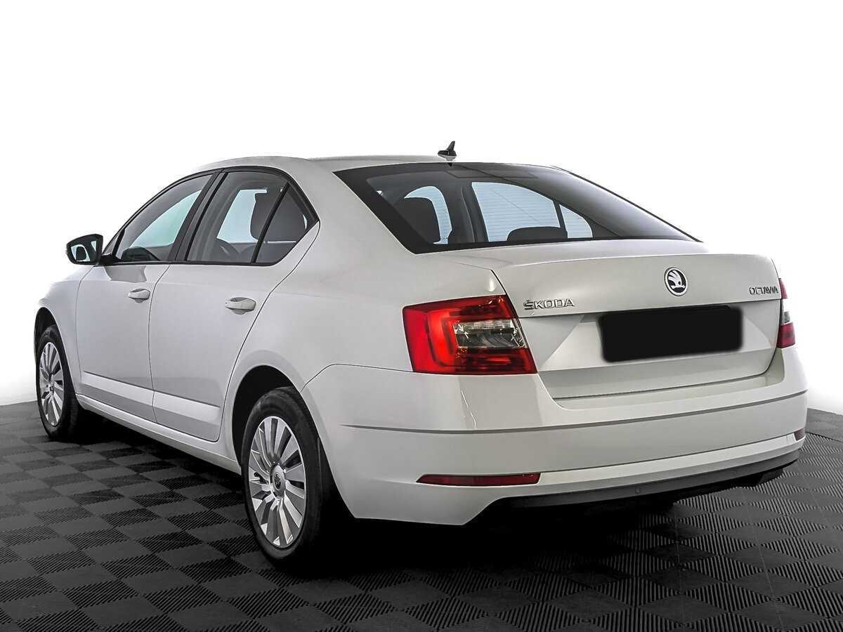 Skoda Octavia с пробегом — 2018 год. Фото: #6