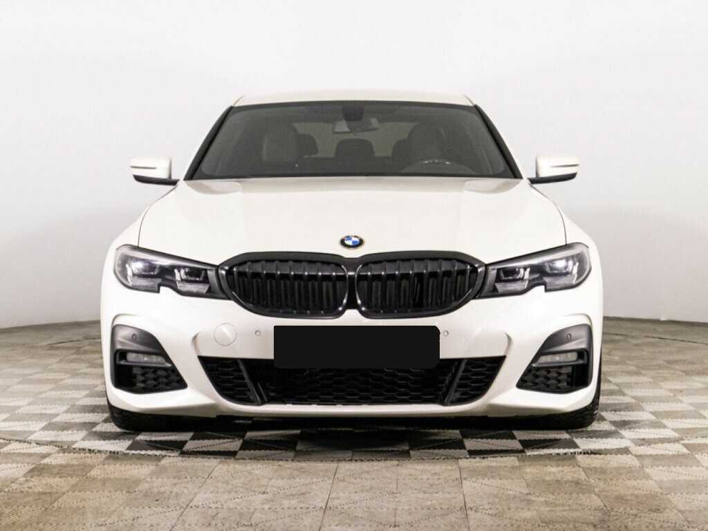 BMW 3 серии с пробегом — 2019 год. Фото: #1