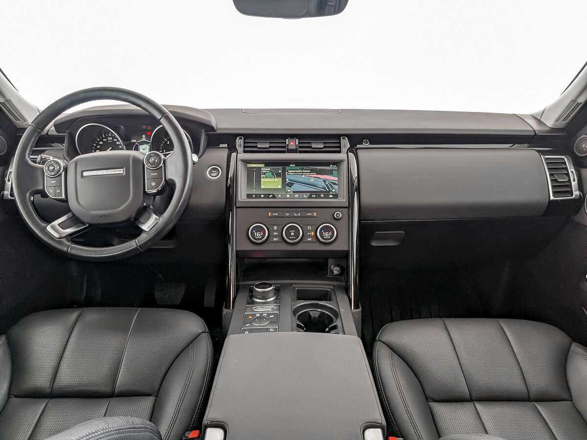 Land Rover Discovery с пробегом — 2018 год. Фото: #9