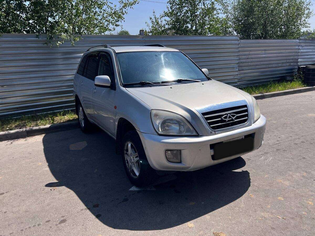 Chery Tiggo (T11) с пробегом — 2010 год. Фото: #2