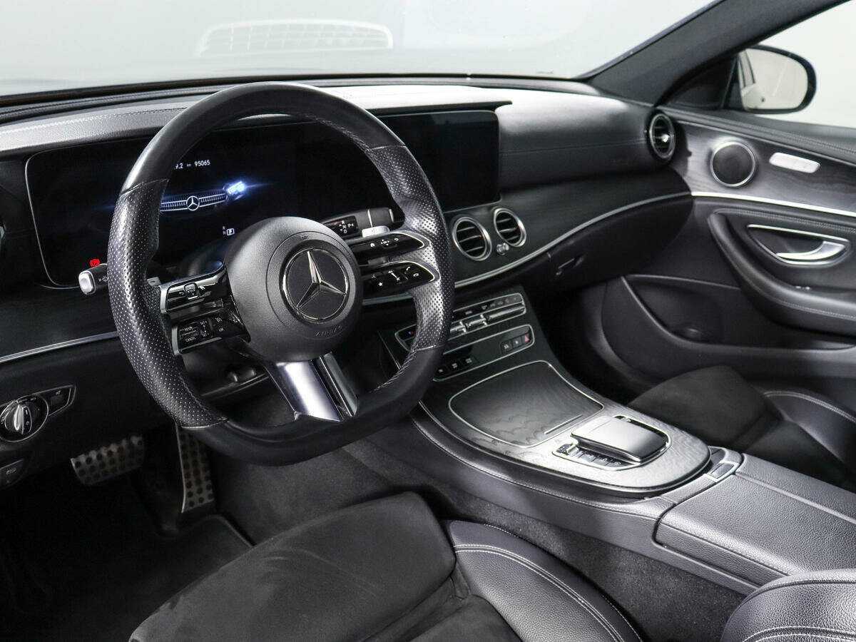 Mercedes-Benz E-Класс с пробегом — 2020 год. Фото: #13