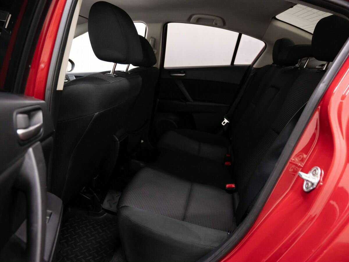 Mazda 3 с пробегом — 2011 год. Фото: #8