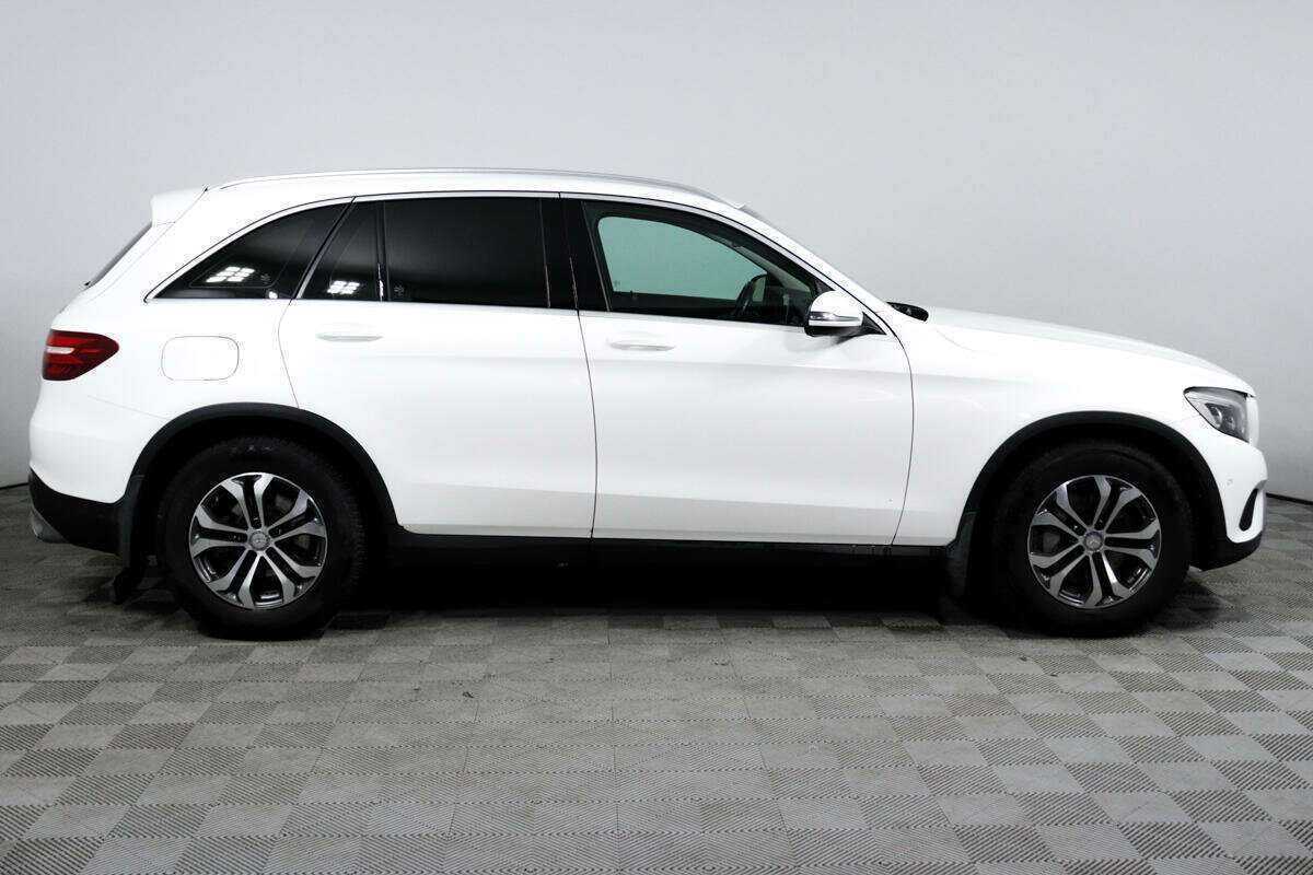 Mercedes-Benz GLC с пробегом — 2015 год. Фото: #3
