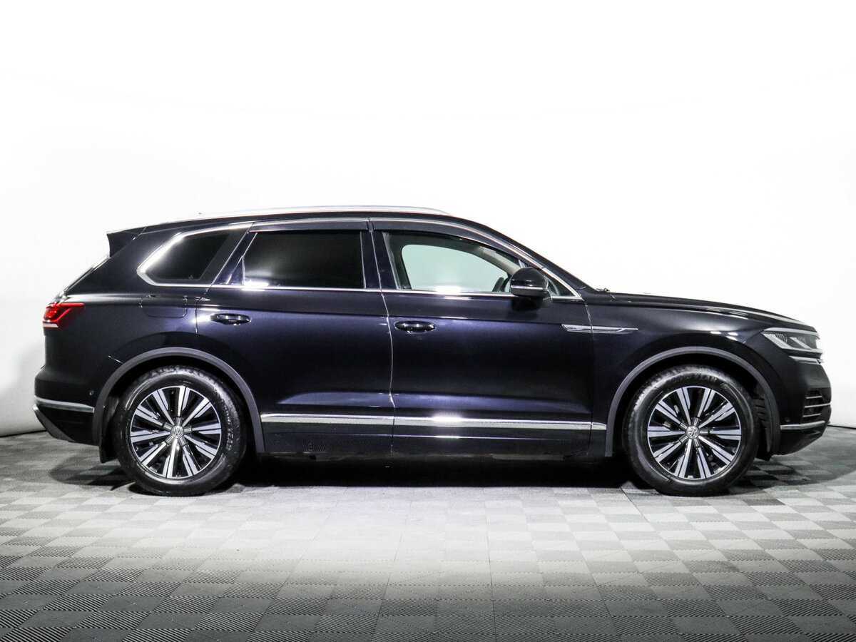 Volkswagen Touareg с пробегом — 2020 год. Фото: #3