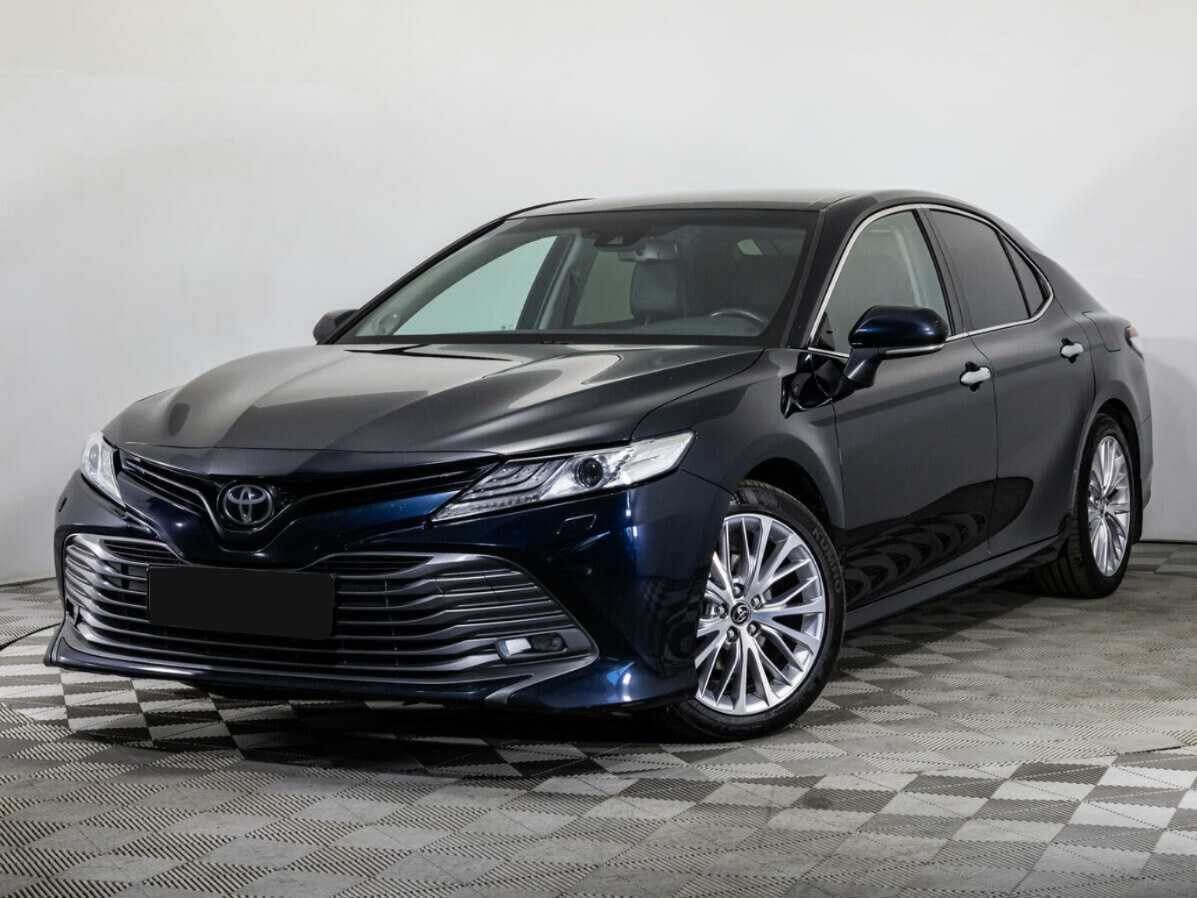 Toyota Camry с пробегом — 2018 год. Фото: #0