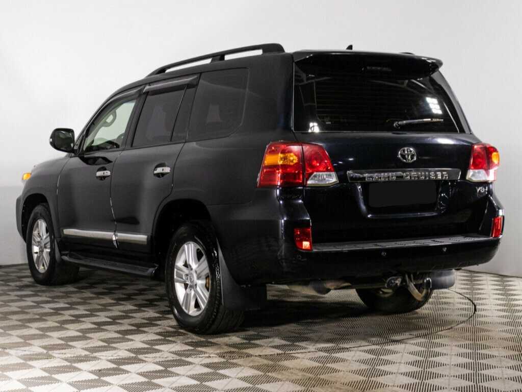 Toyota Land Cruiser с пробегом — 2013 год. Фото: #6