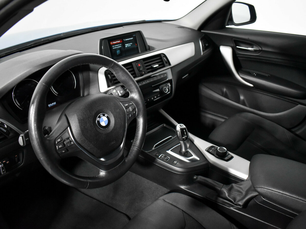 BMW 1 серии с пробегом — 2018 год. Фото: #8