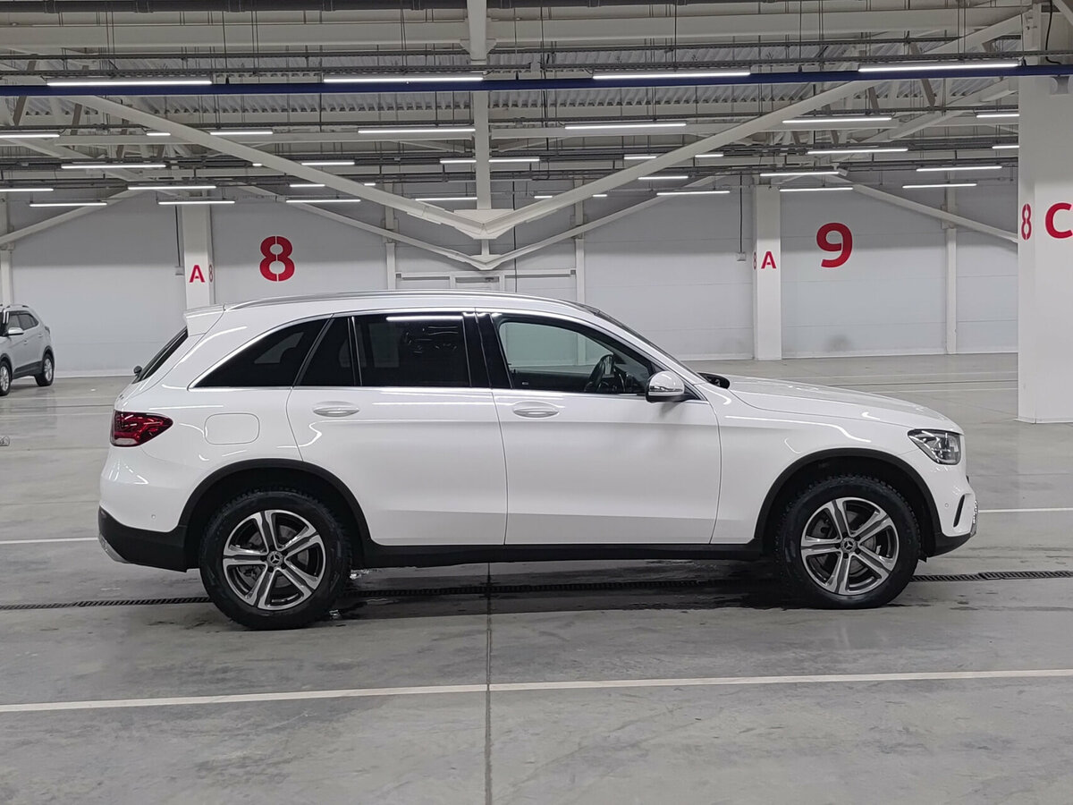 Mercedes-Benz GLC с пробегом — 2021 год. Фото: #3