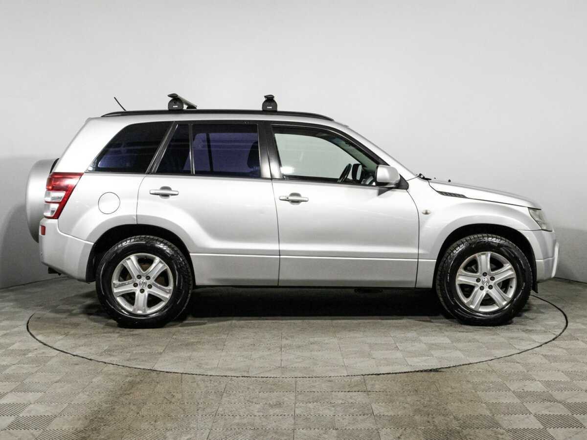 Suzuki Grand Vitara с пробегом — 2010 год. Фото: #3