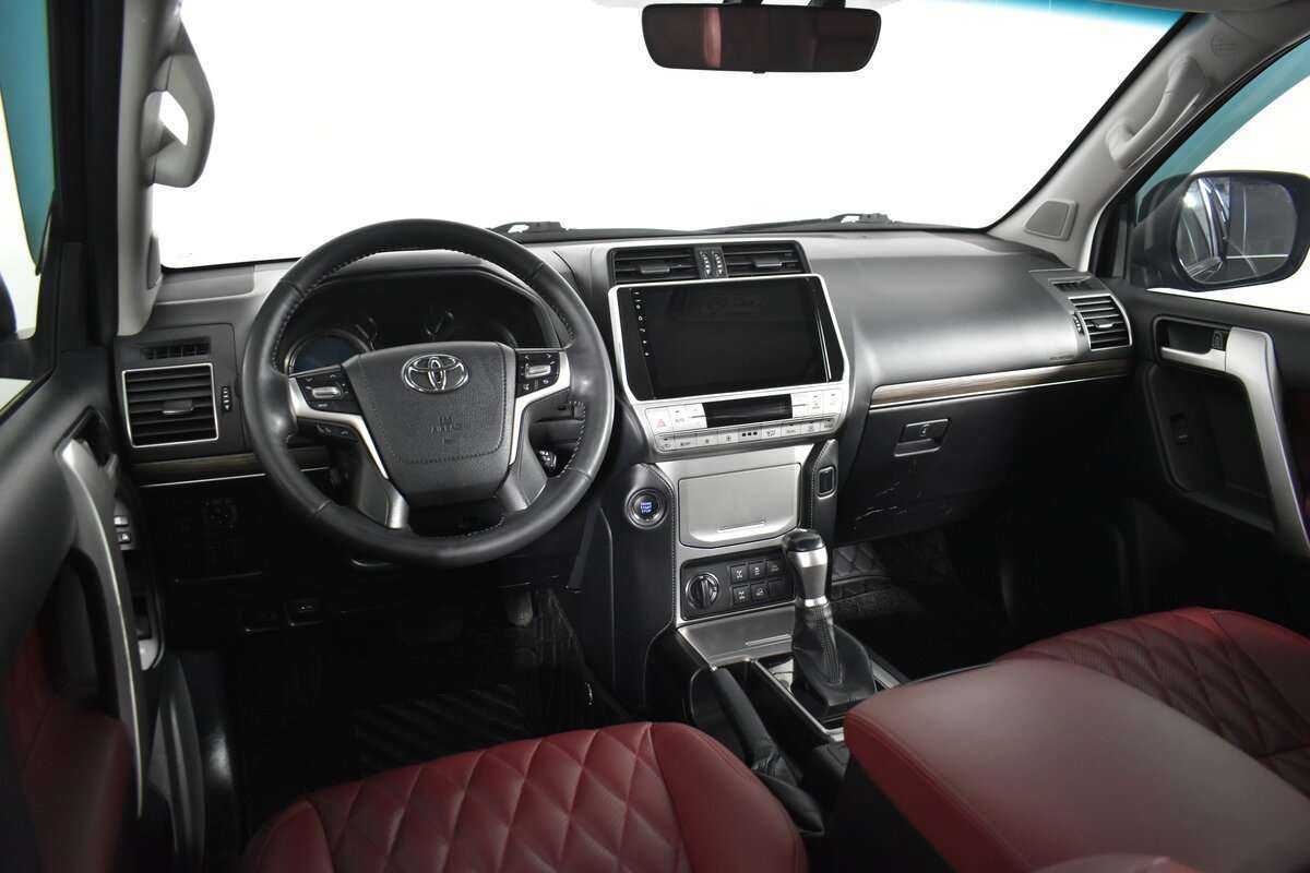 Toyota Land Cruiser Prado с пробегом — 2018 год. Фото: #15