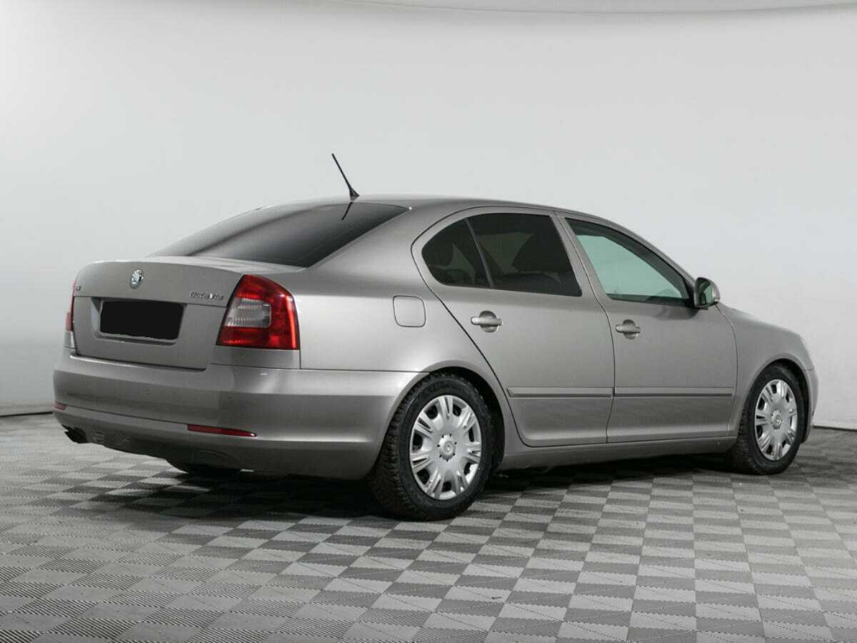 Skoda Octavia с пробегом — 2011 год. Фото: #4