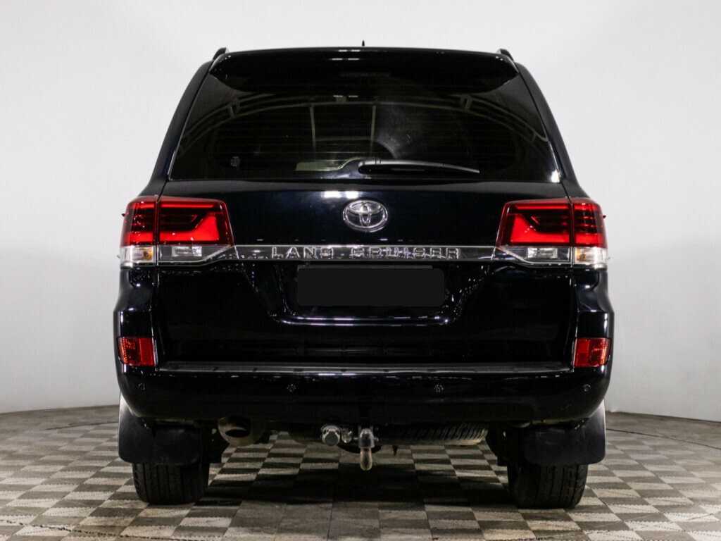 Toyota Land Cruiser с пробегом — 2015 год. Фото: #5