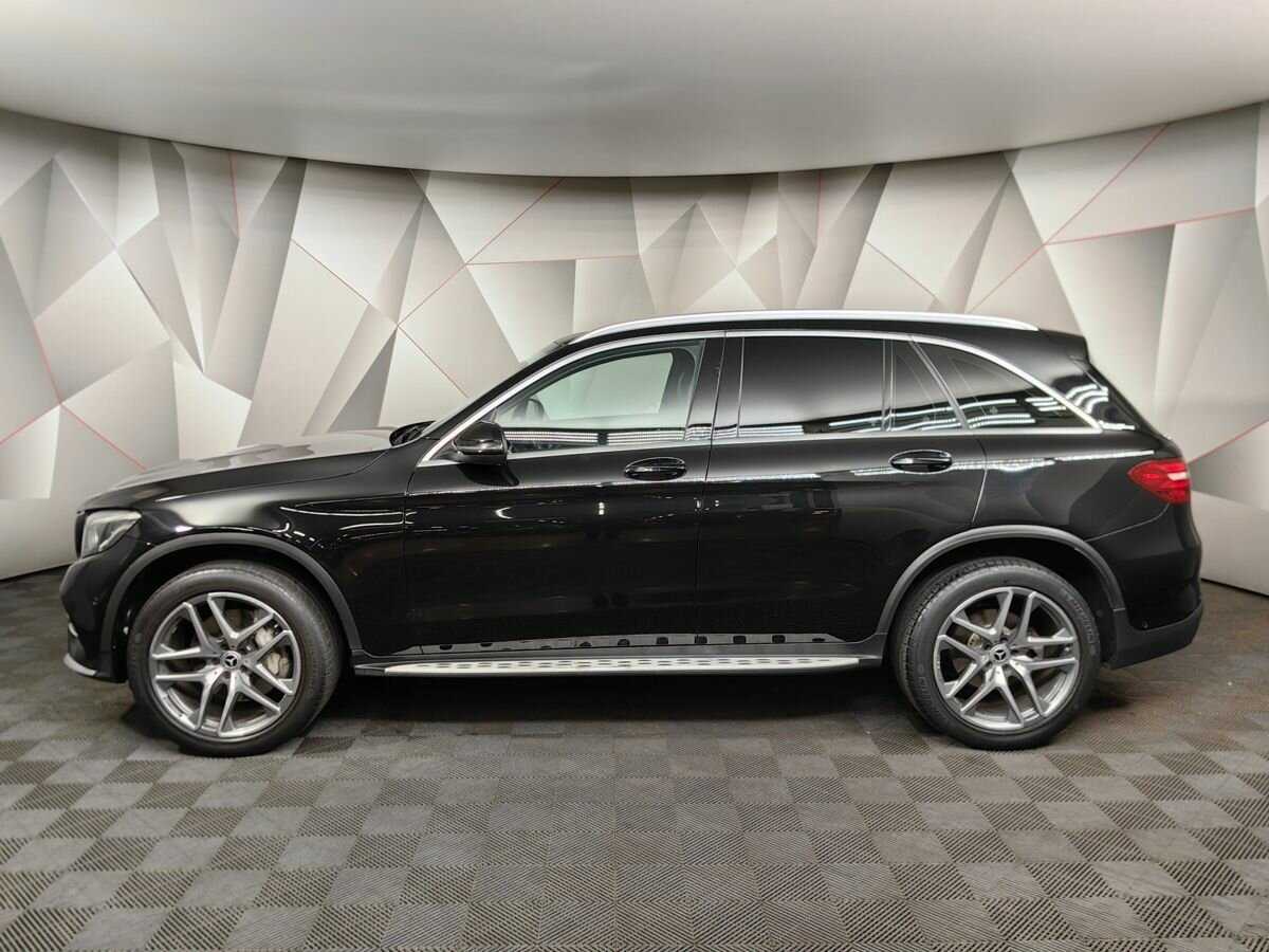 Mercedes-Benz GLC с пробегом — 2017 год. Фото: #4