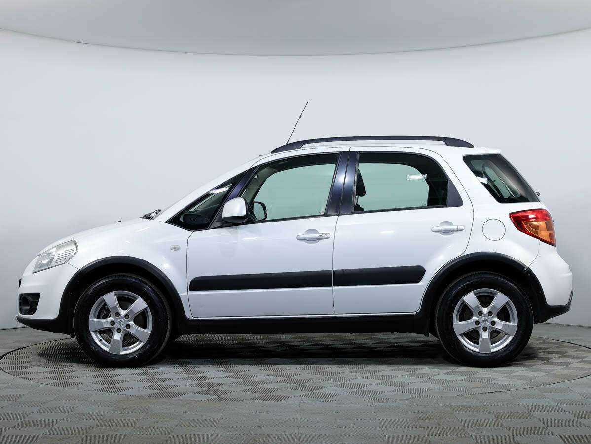 Suzuki SX4 с пробегом — 2011 год. Фото: #6