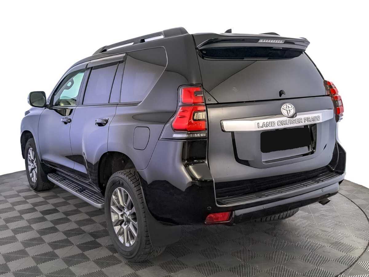 Toyota Land Cruiser Prado с пробегом — 2017 год. Фото: #6