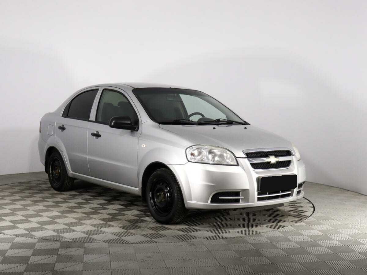 Chevrolet Aveo с пробегом — 2011 год. Фото: #2