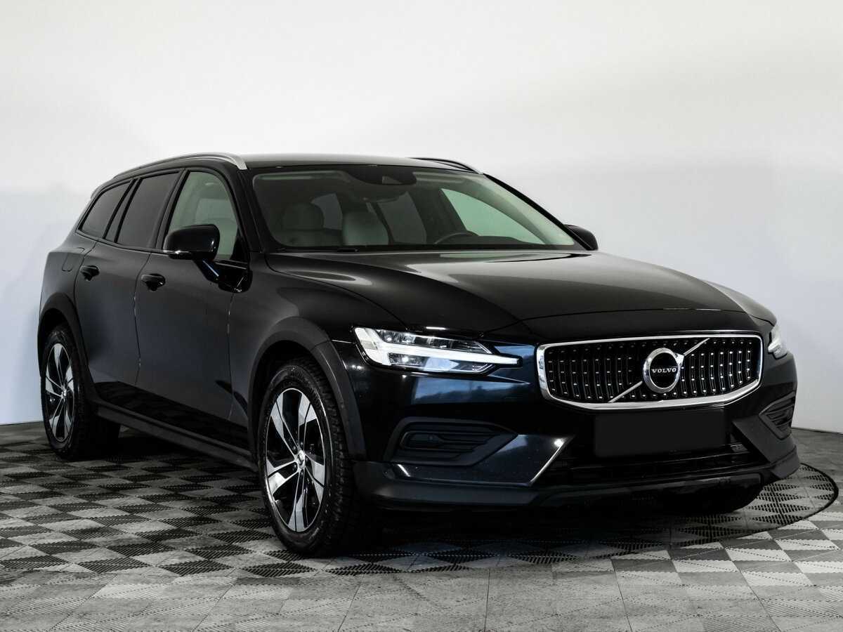 Volvo V60 Cross Country с пробегом — 2019 год. Фото: #2