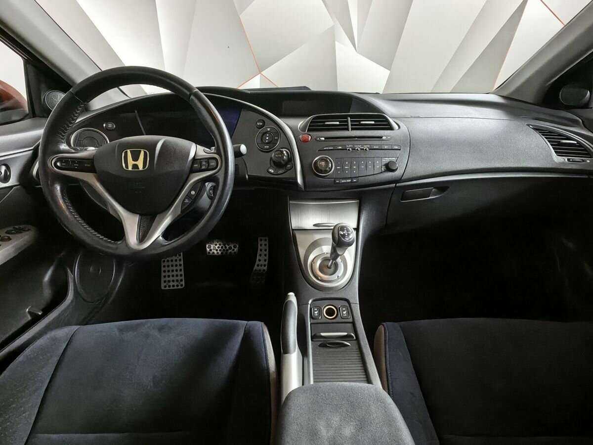 Honda Civic с пробегом — 2008 год. Фото: #9