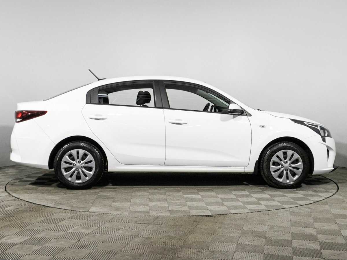 Kia Rio с пробегом — 2021 год. Фото: #3