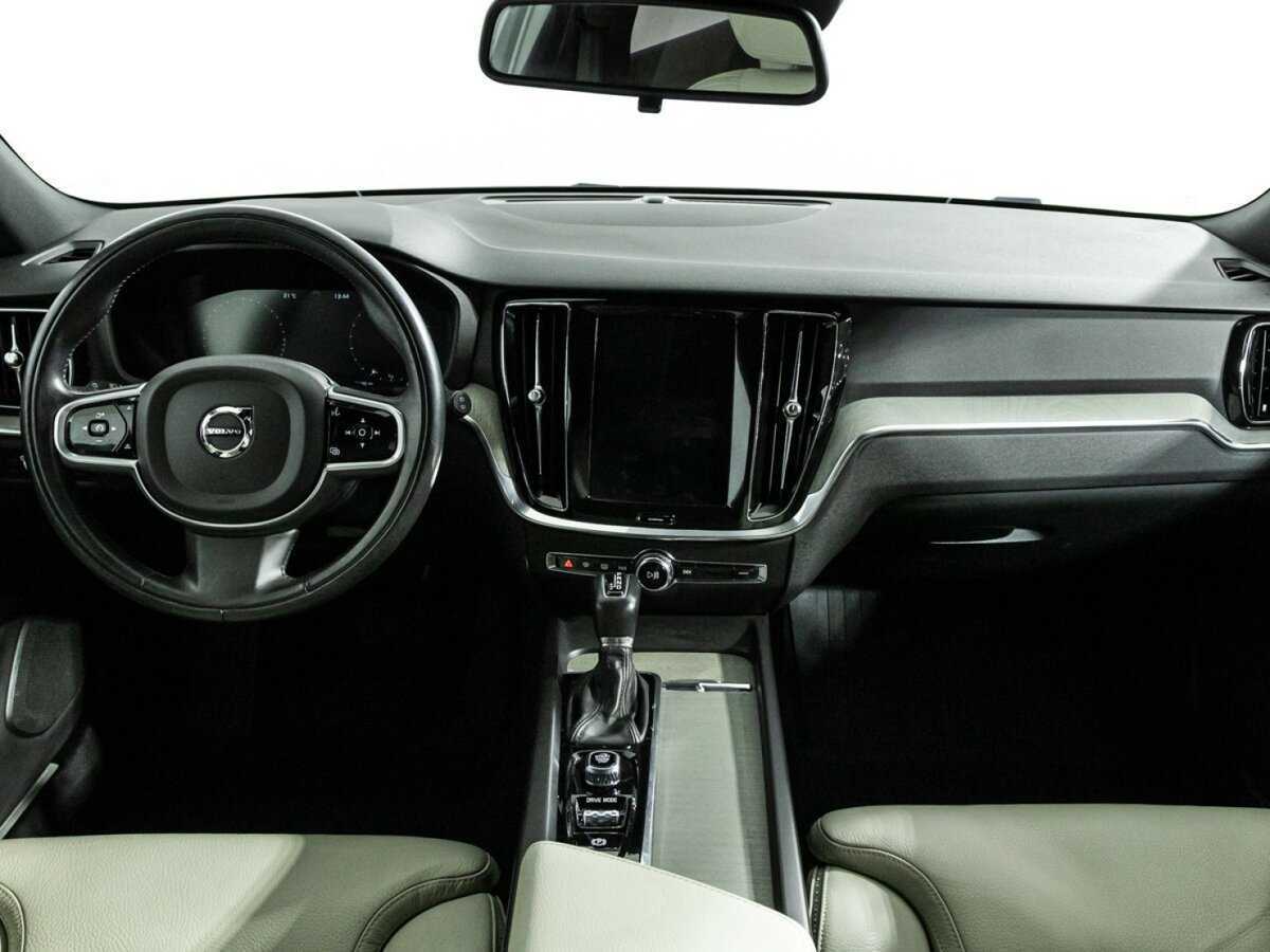 Volvo V60 Cross Country с пробегом — 2019 год. Фото: #12