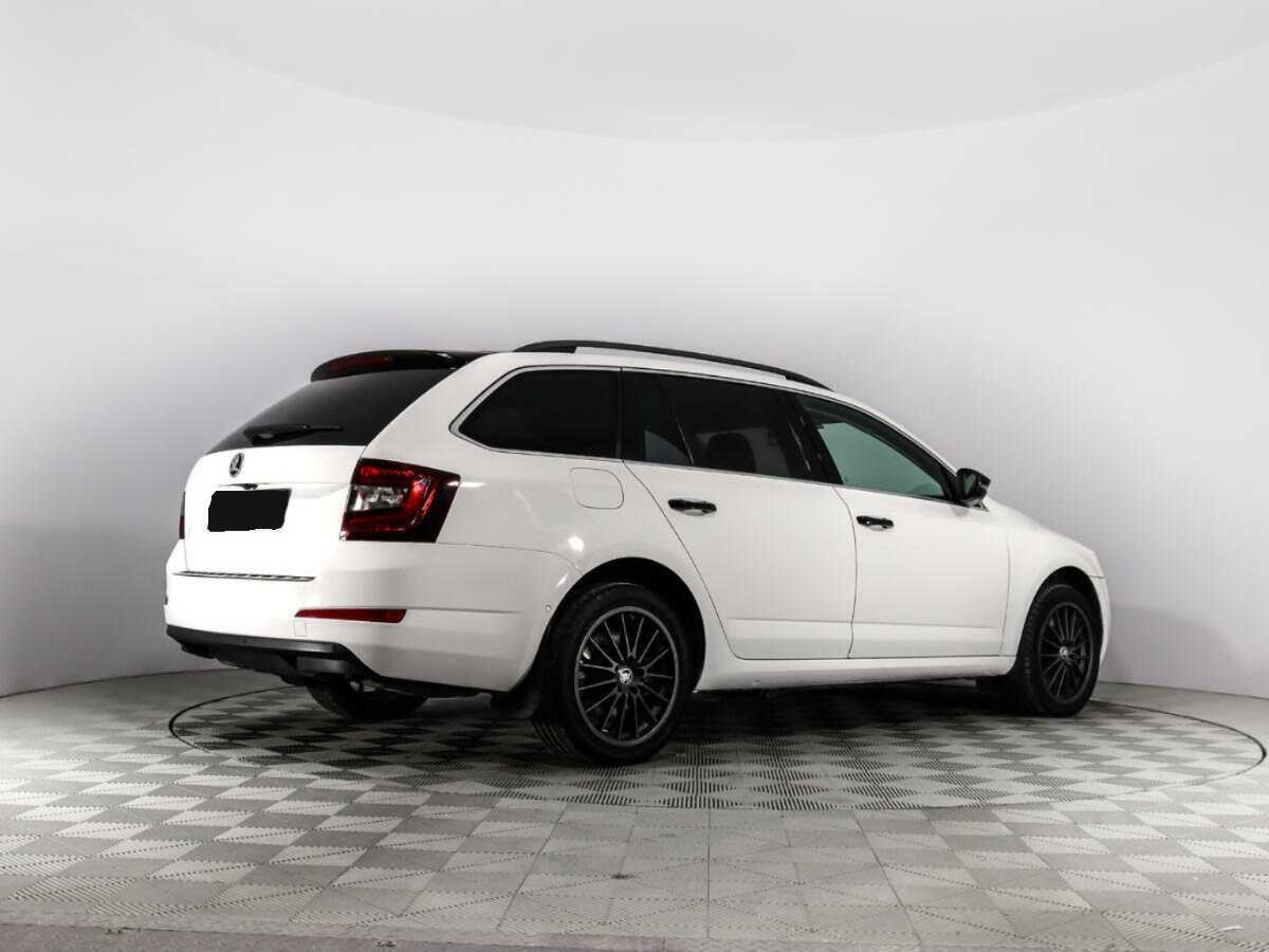 Skoda Octavia с пробегом — 2015 год. Фото: #4