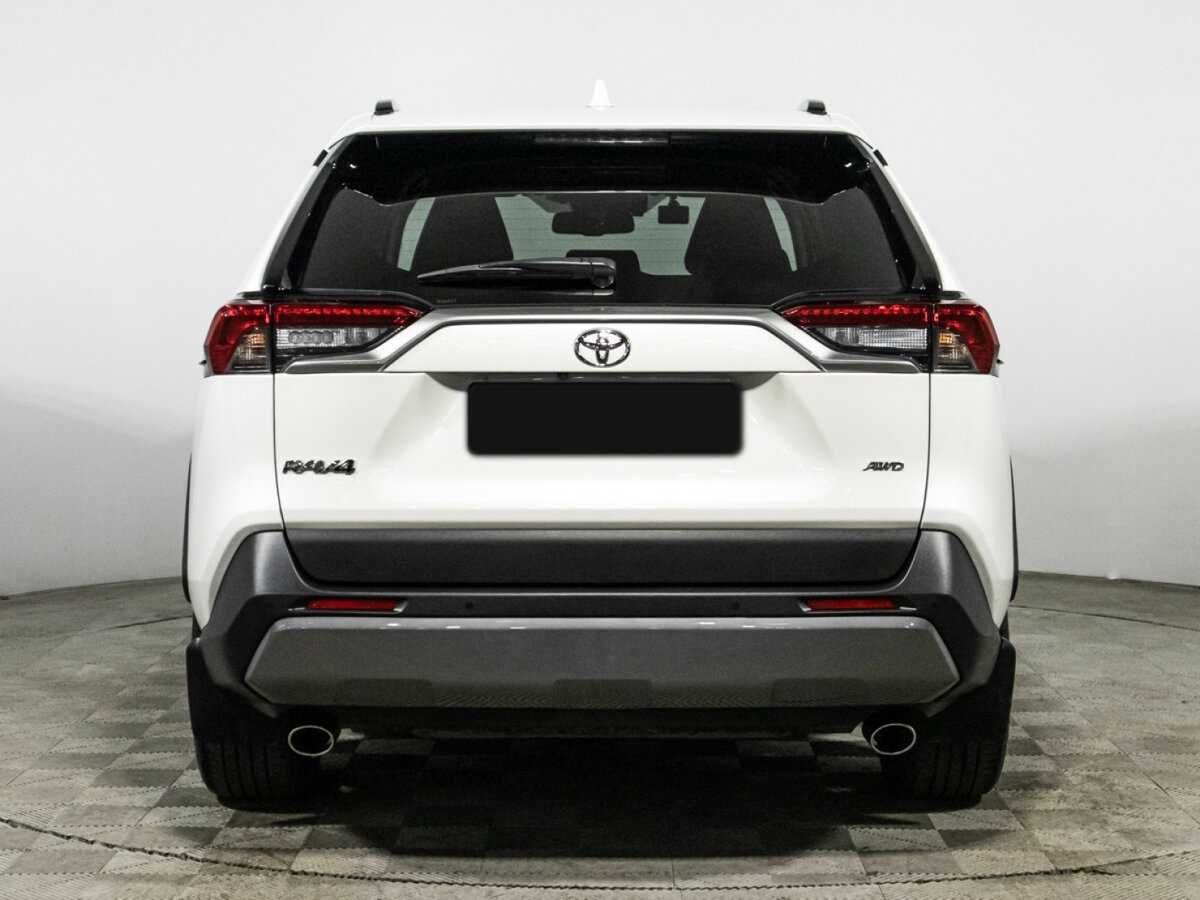 Toyota RAV4 с пробегом — 2021 год. Фото: #5