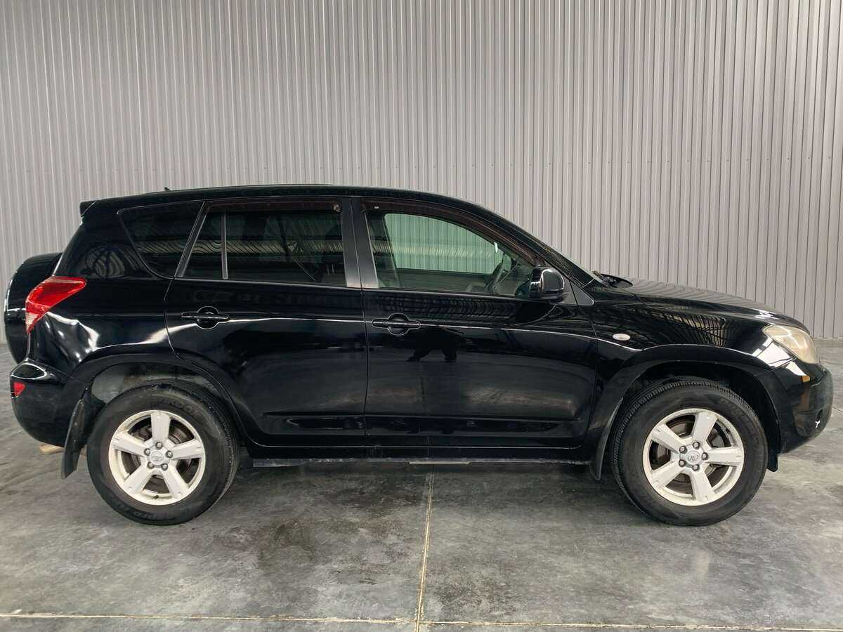 Toyota RAV4 с пробегом — 2006 год. Фото: #3