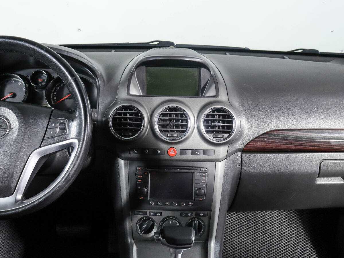 Opel Antara с пробегом — 2008 год. Фото: #12