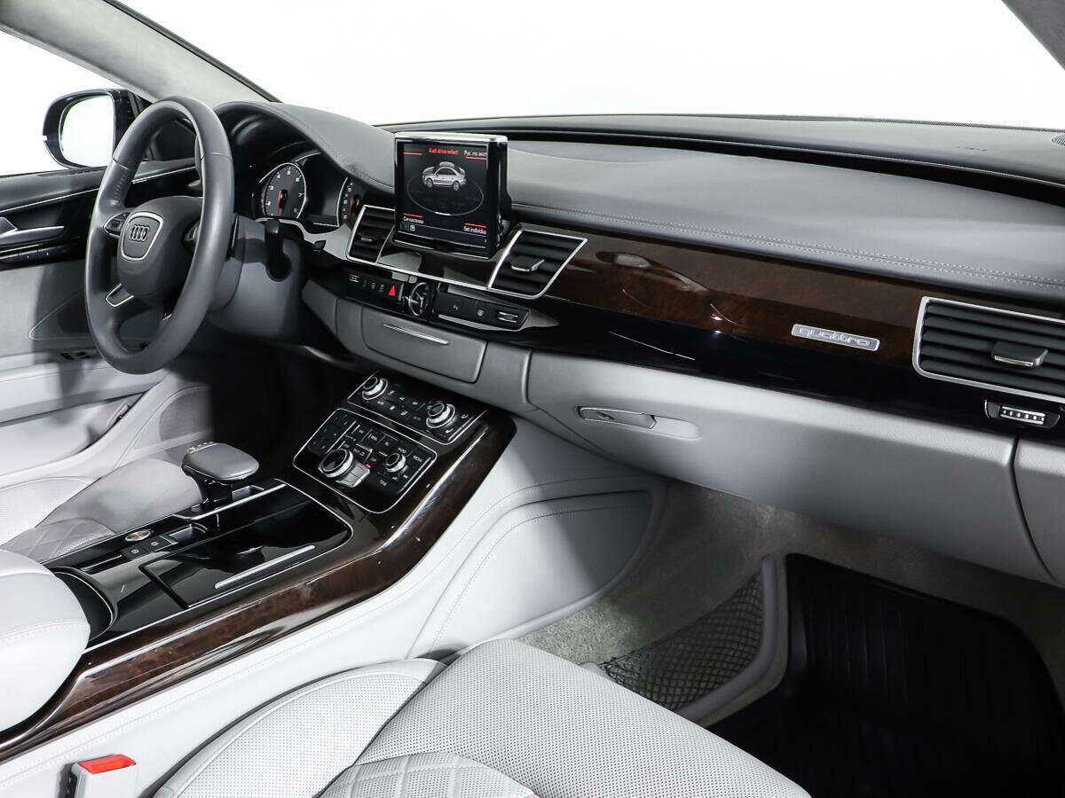 Audi A8 с пробегом — 2016 год. Фото: #9