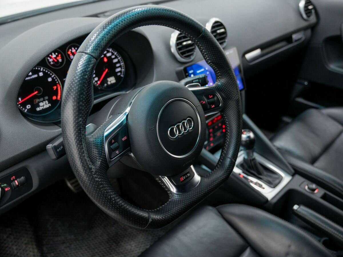 Audi RS 3 с пробегом — 2012 год. Фото: #16