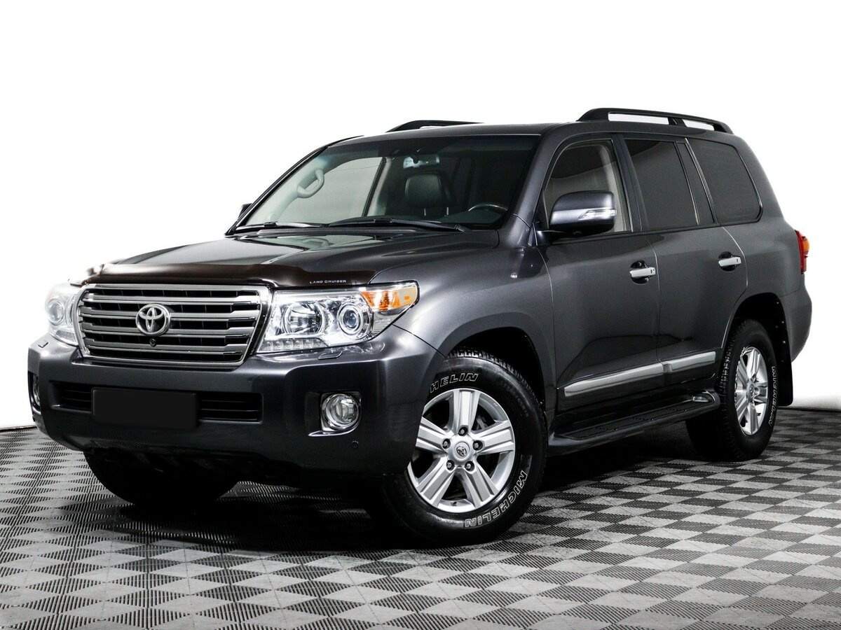 Toyota Land Cruiser с пробегом — 2014 год. Фото: #0
