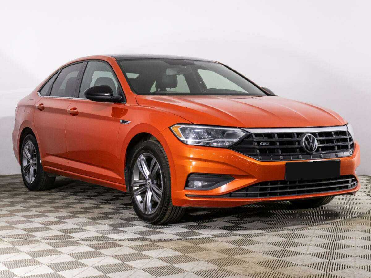 Volkswagen Jetta с пробегом — 2018 год. Фото: #2