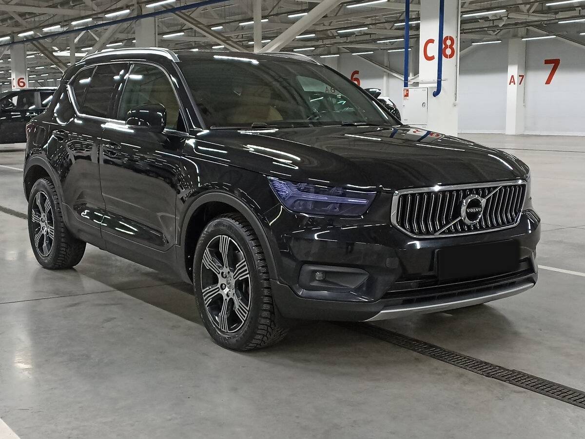 Volvo XC40 с пробегом — 2021 год. Фото: #2