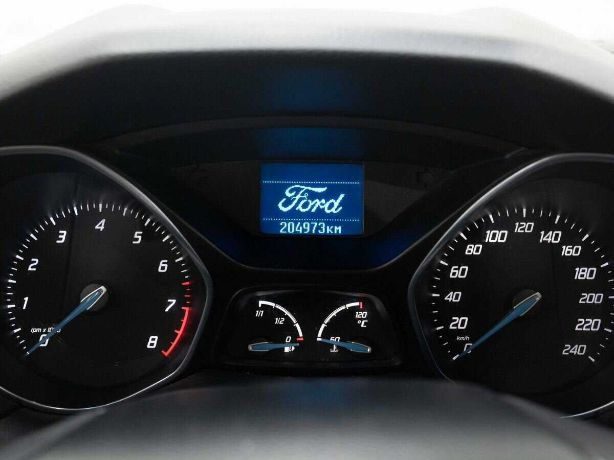 Ford Focus с пробегом — 2011 год. Фото: #18