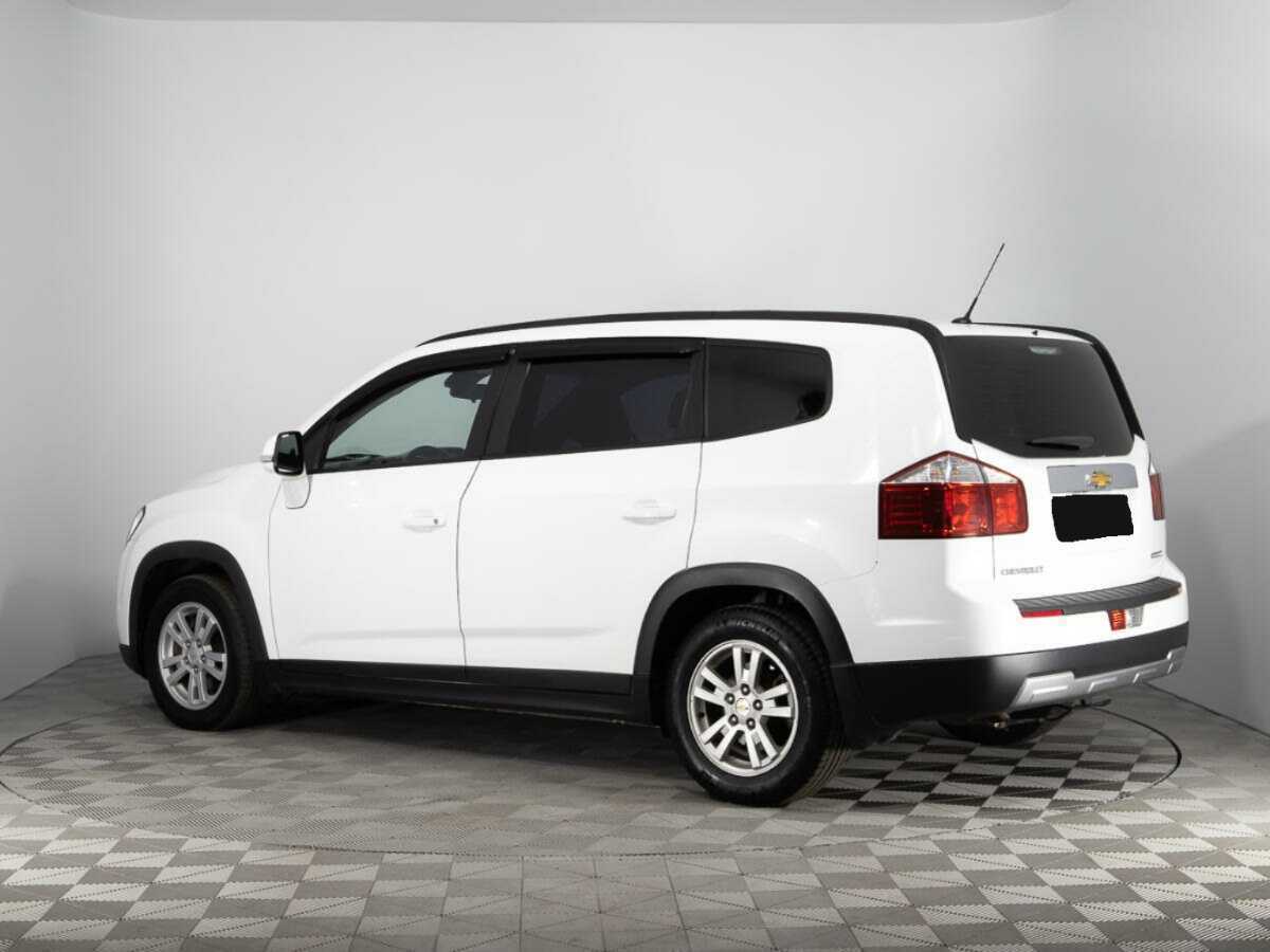 Chevrolet Orlando с пробегом — 2014 год. Фото: #6